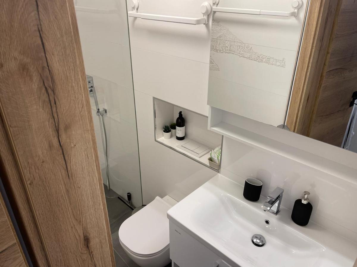 Apartments Piranom Екстер'єр фото