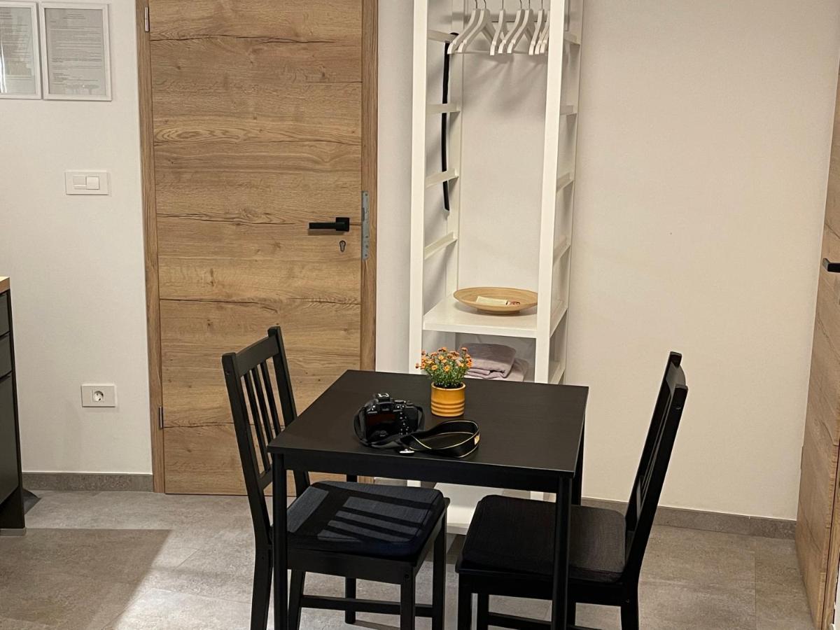 Apartments Piranom Екстер'єр фото