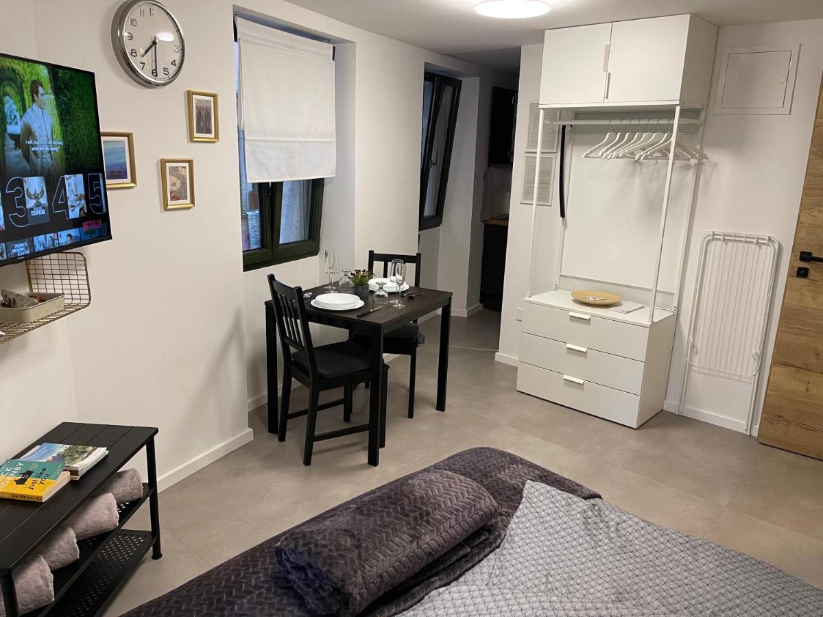 Apartments Piranom Екстер'єр фото