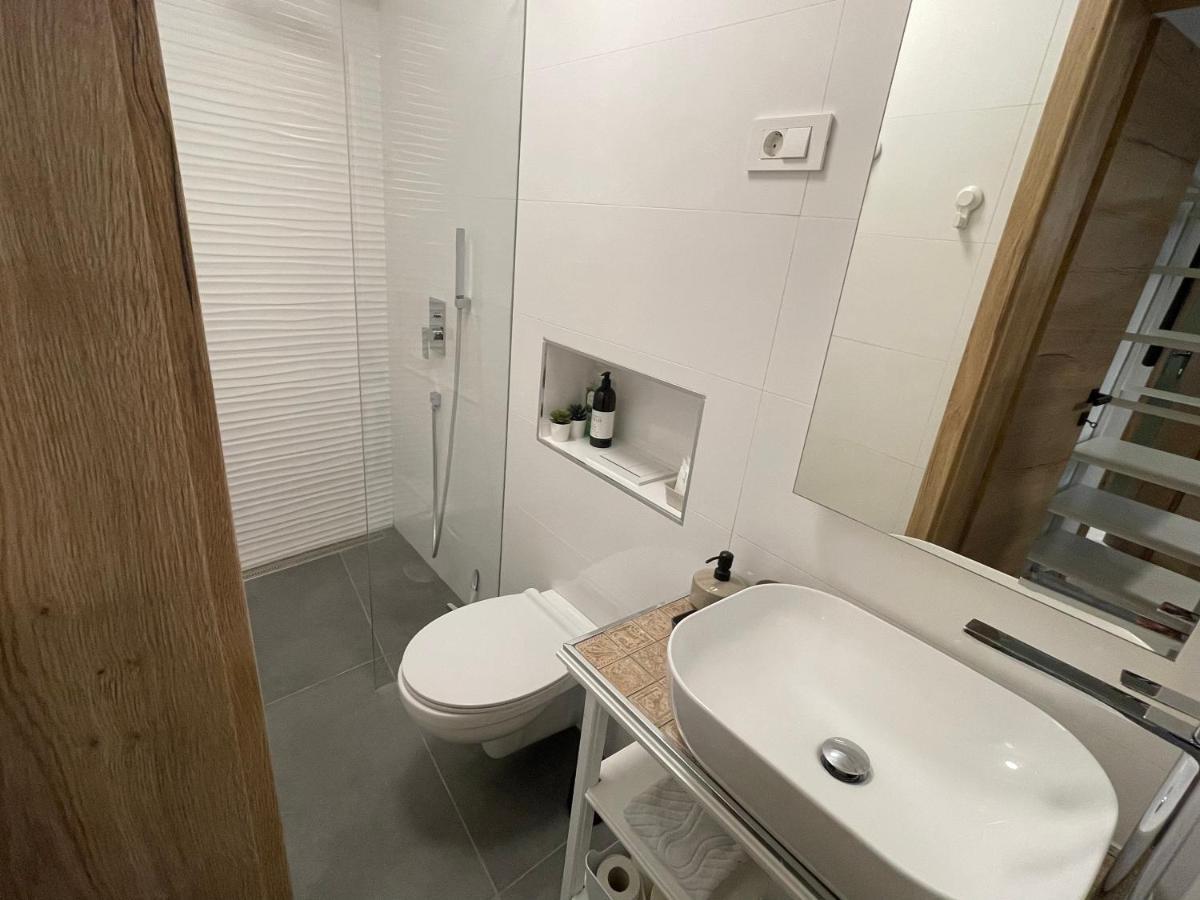 Apartments Piranom Екстер'єр фото